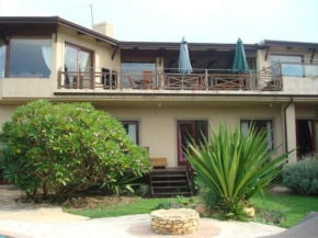 Гостиница A Whale of a View Bed & Breakfast  Плеттенберг Бей
